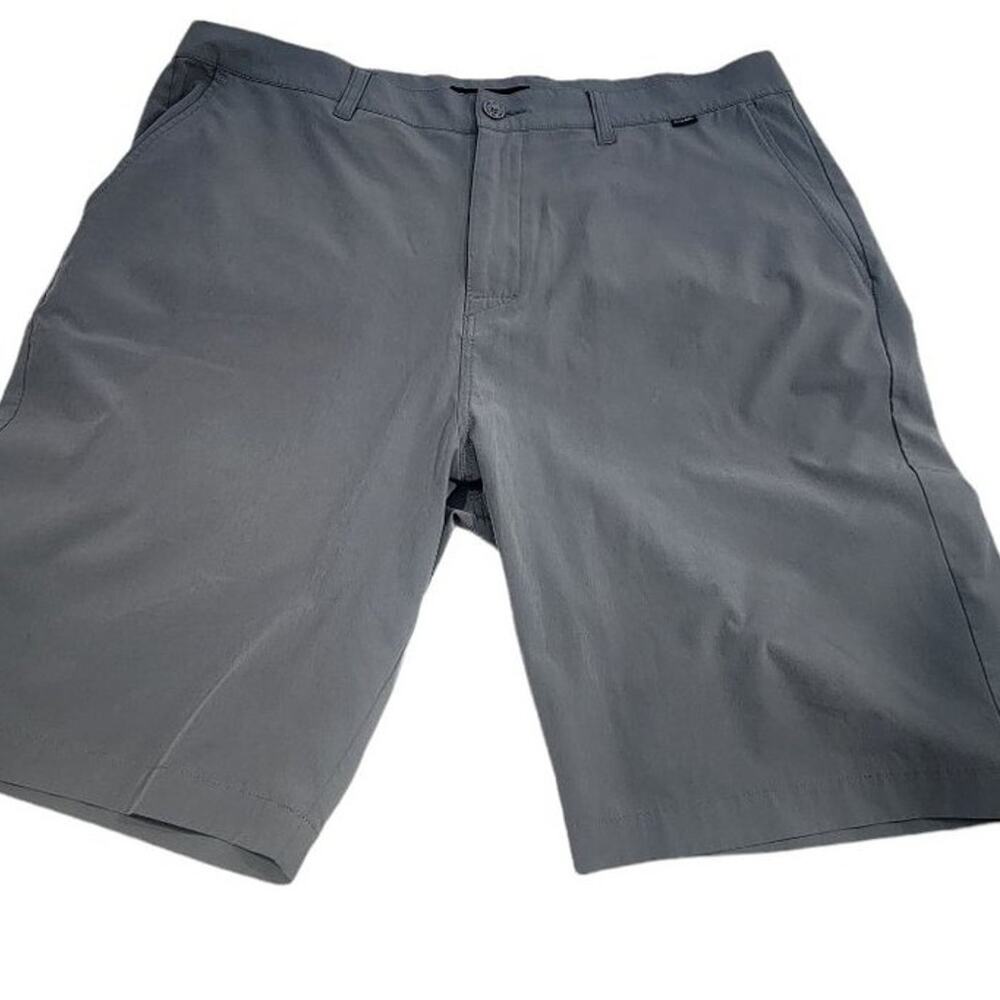 Travis Mathew Golf Shorts Mens Size 40 Flat Front Hefner Heather Charcoal Gray